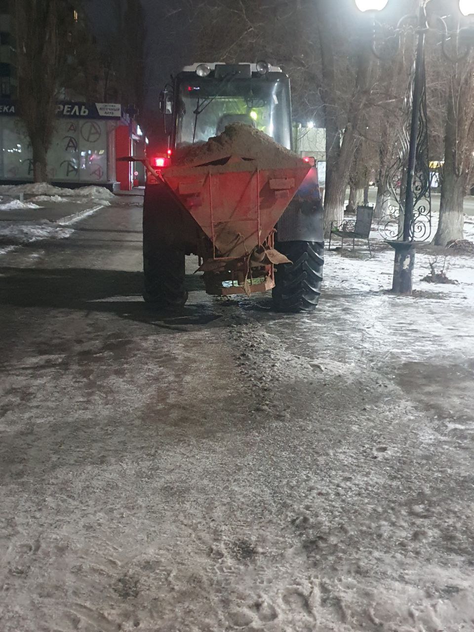 В Балакове коммунальные службы работают в круглосуточном режиме