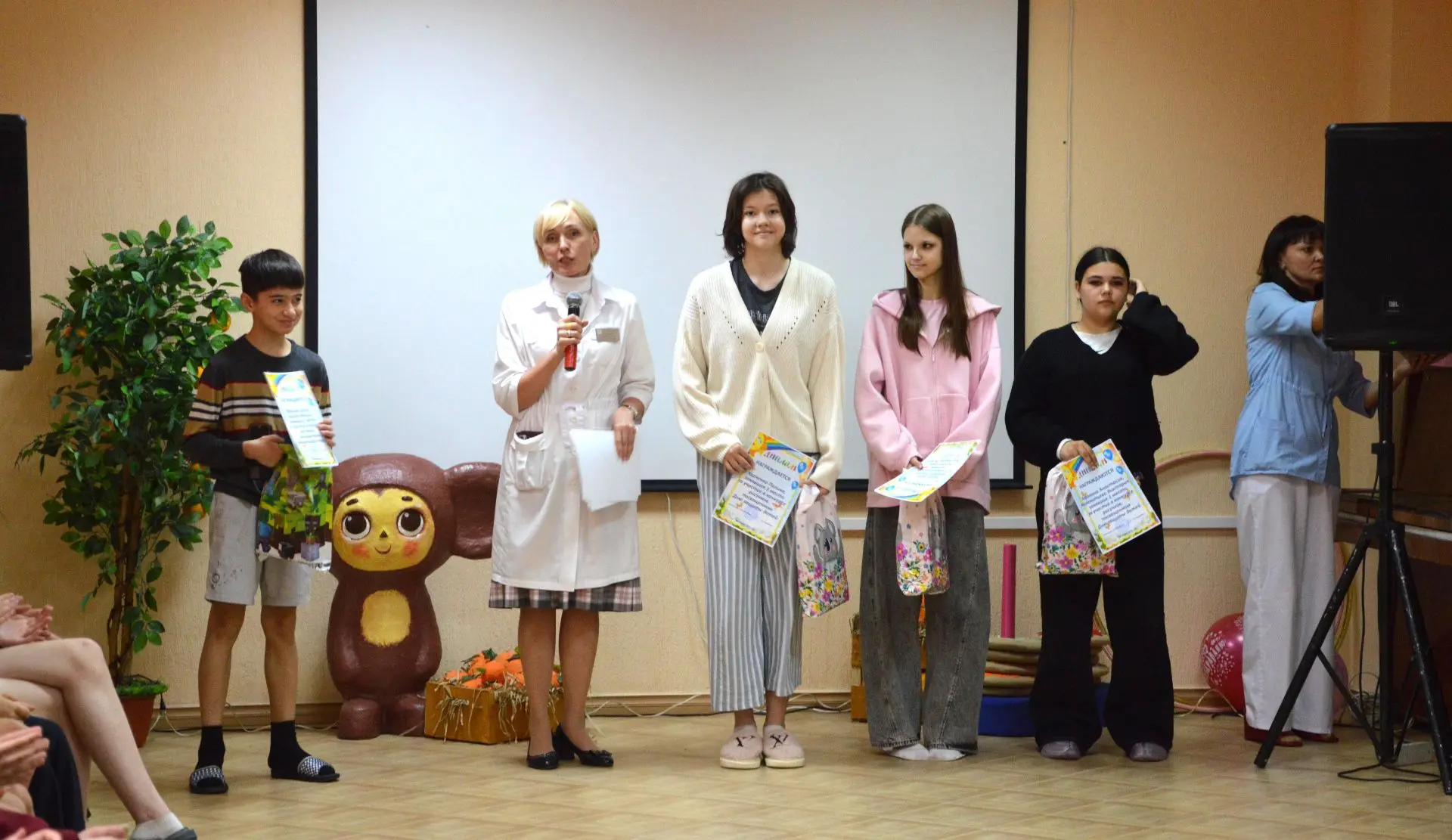 Пациенты детской городской больницы встретили День защиты детей улыбками