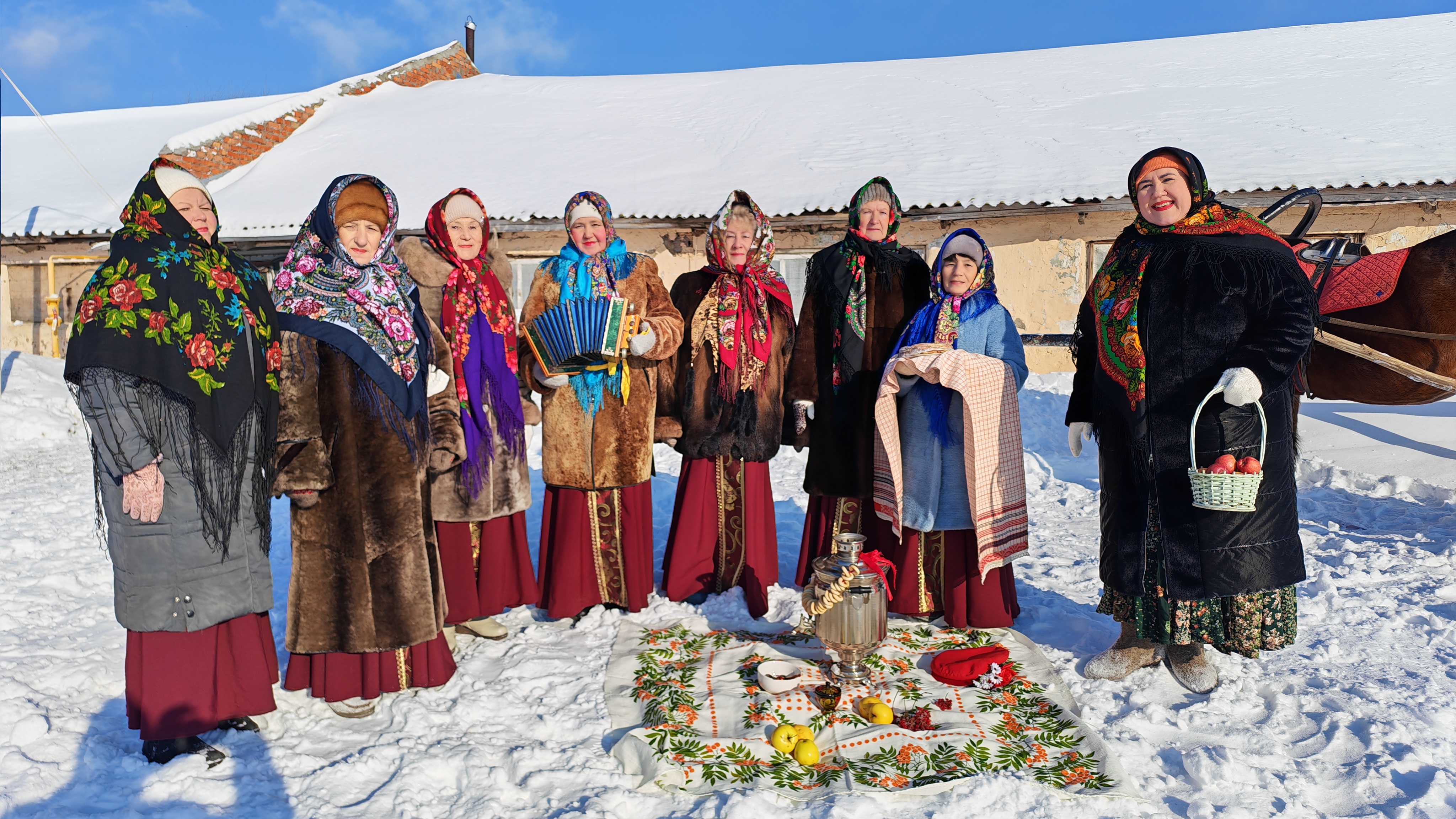 Магия русской зимы: фотосессия сотрудников Натальинского ЦК с лошадьми в Натальино