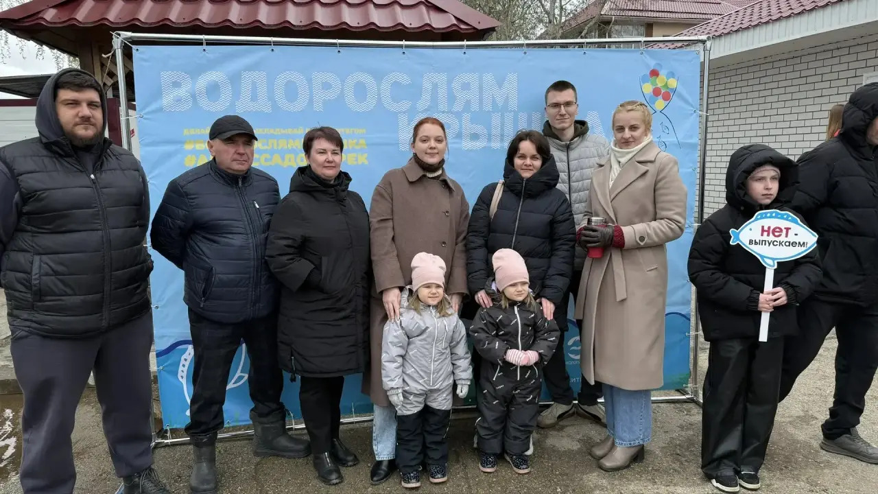 Саратовский Роскадастр принял участие в юбилейном выпуске мальков в реку Волга
