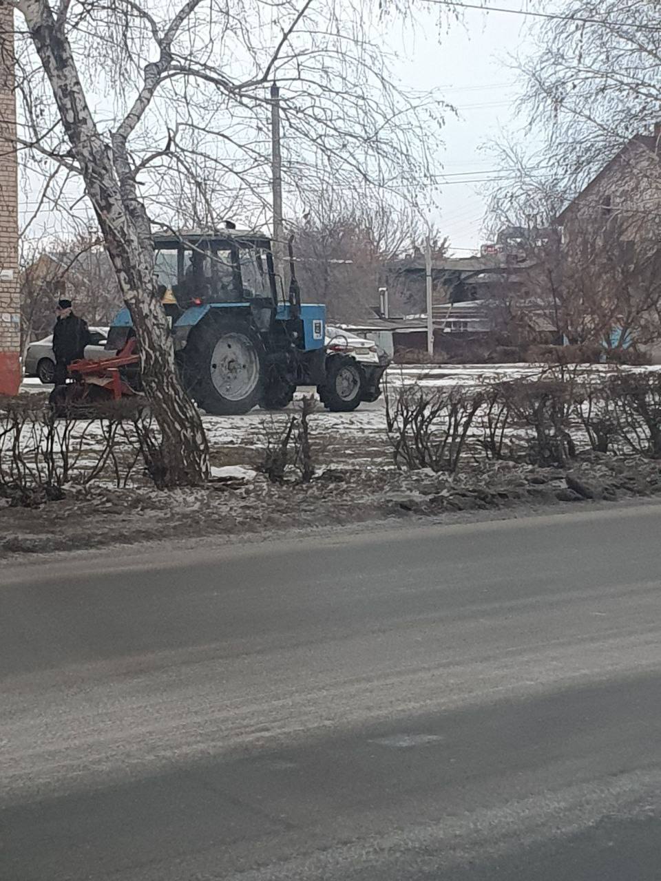 Сотрудники «Комбината благоустройства» ежедневно наводят порядок на улицах города