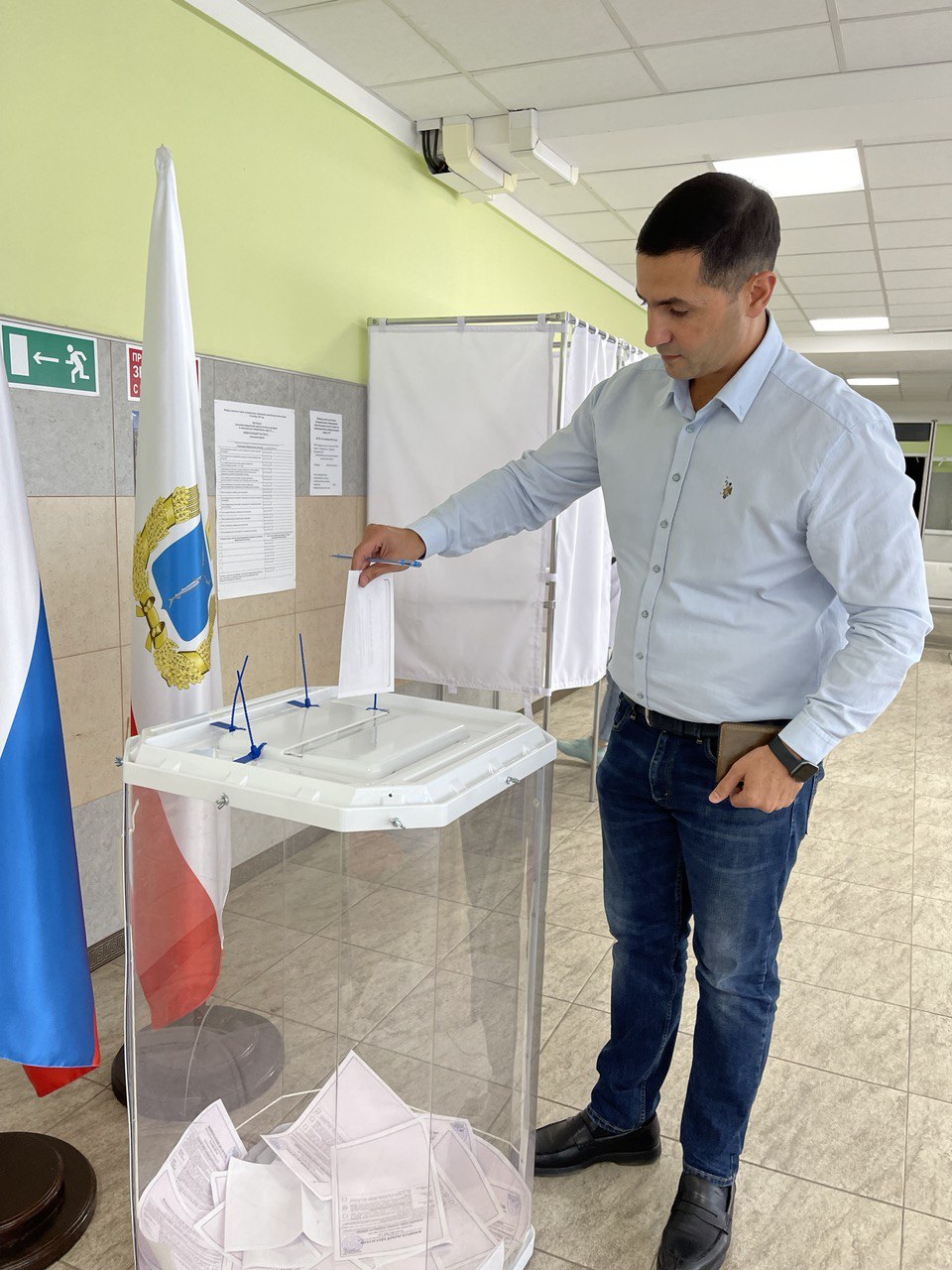 Представитель Саратовской региональной общественной организации «Национально – культурный армянский центр «Урарту»  Геворг Саакян проголосовал на выборах