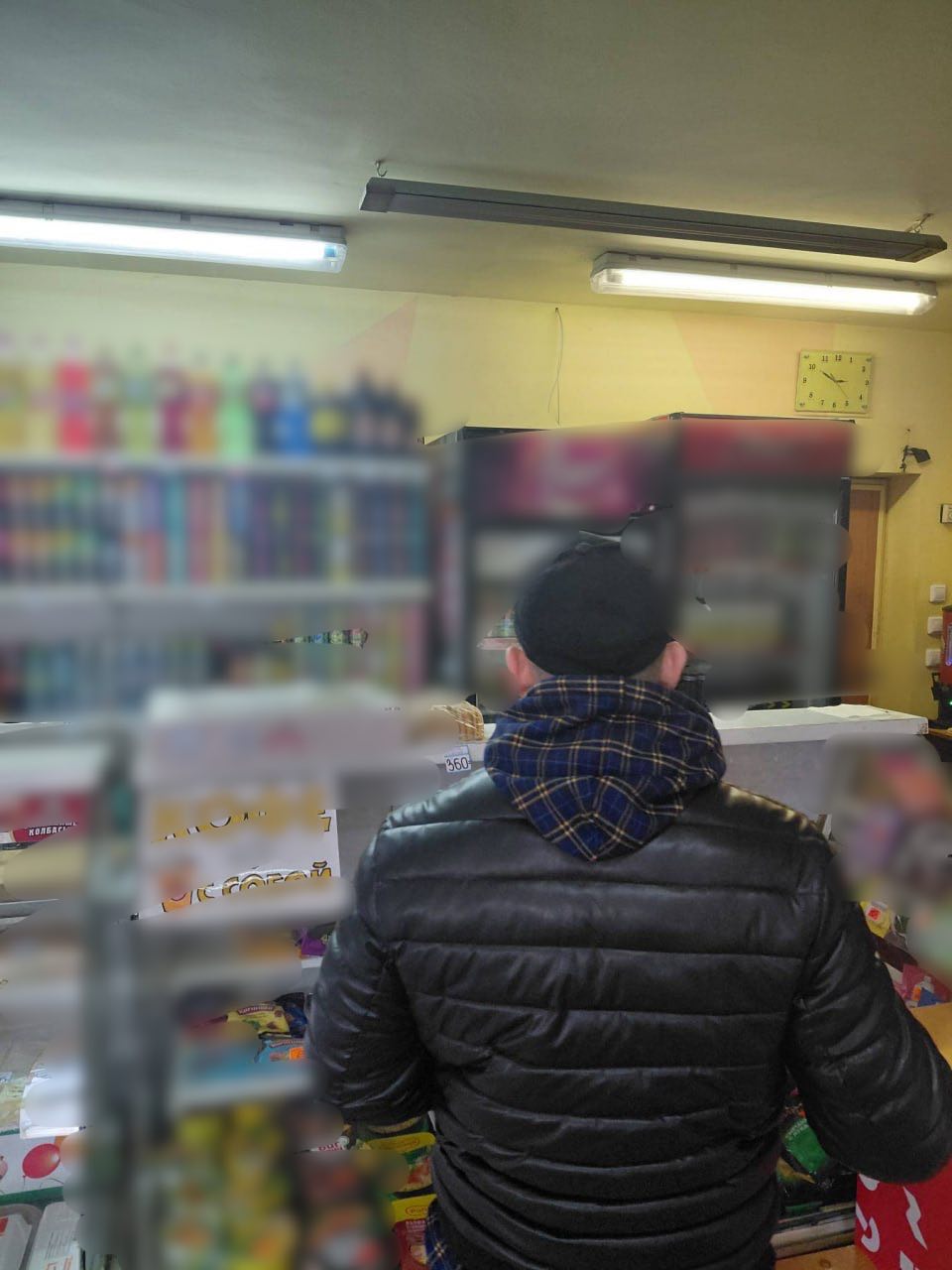 В Балаково пресечена продажа никотиносодержащей продукции несовершеннолетнему 