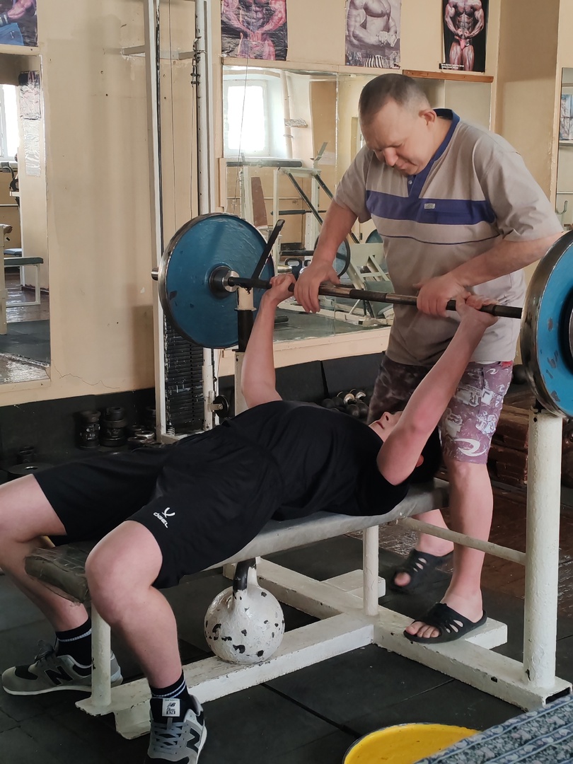 В Балаково прошло Открытое Первенство МАУДО «СШ «Юность» по пауэрлифтингу