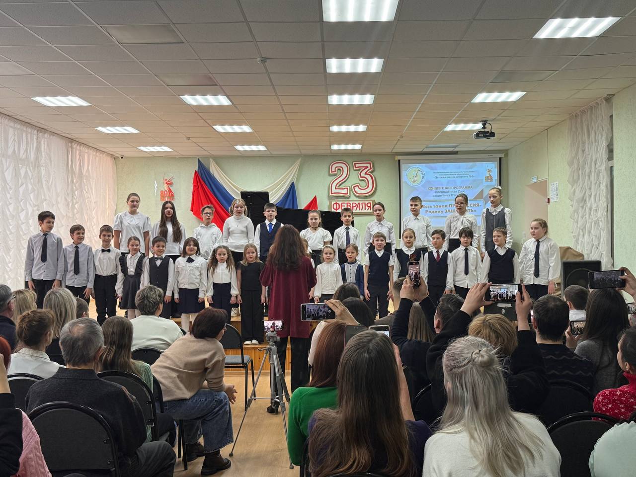 Воспитанники «Детской школы искусств №1» спели о любви к Родине