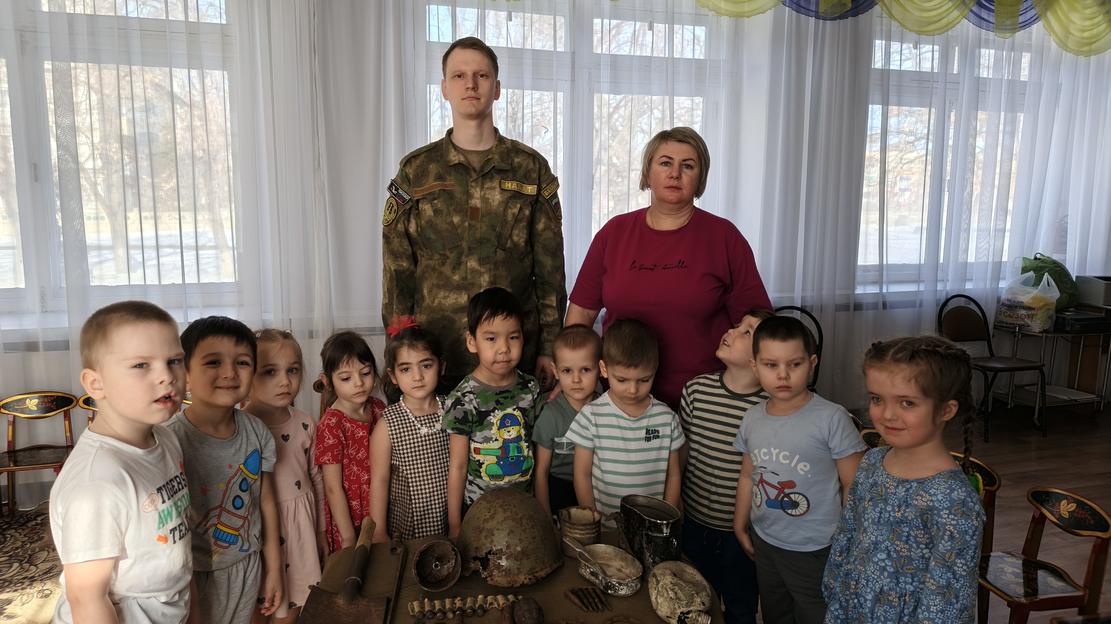 Дошкольники и школьники прикоснулись к истории в музее «Боевой славы»