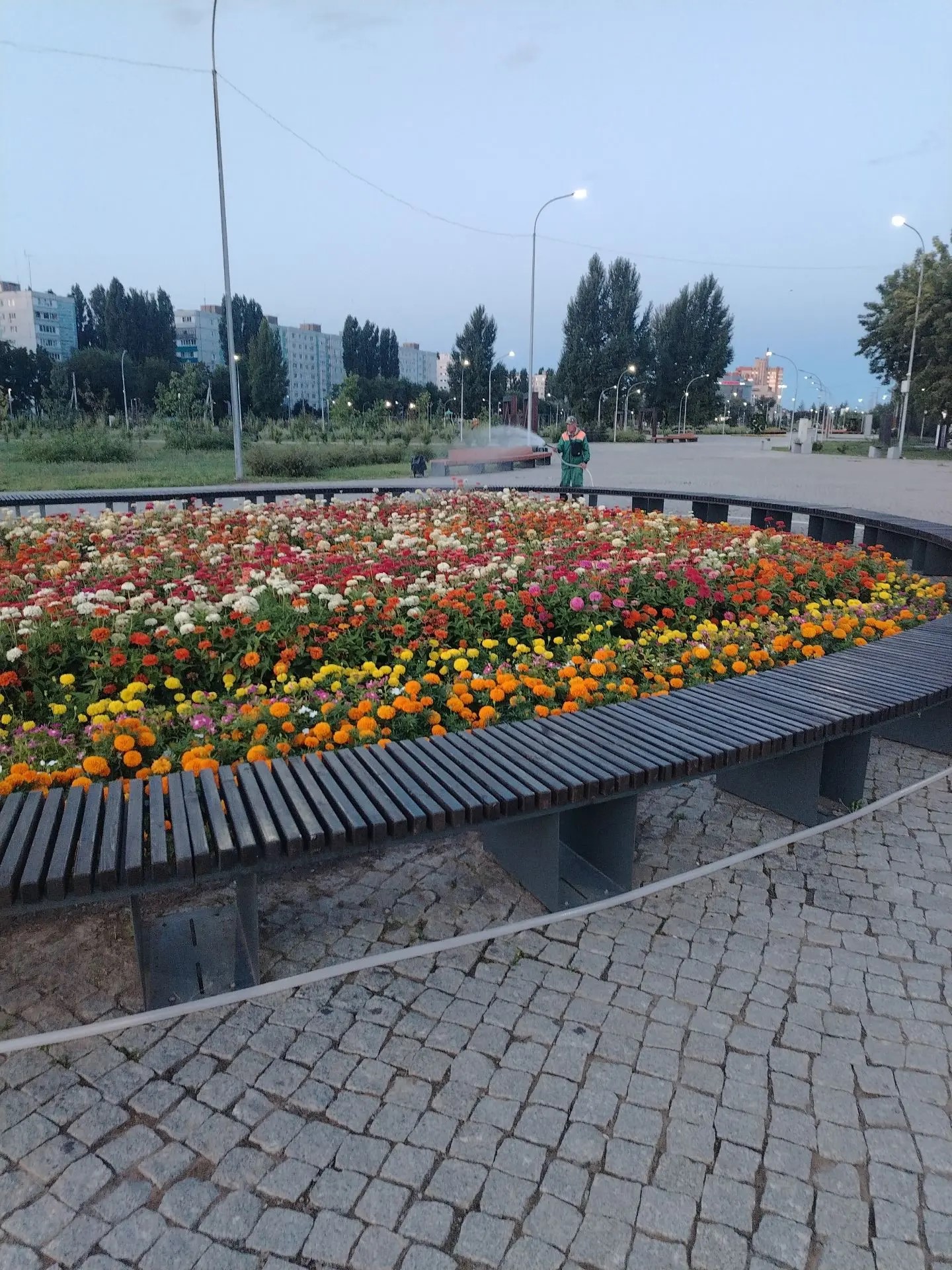 В Балаково продолжаются плановые работы по благоустройству и наведению порядка