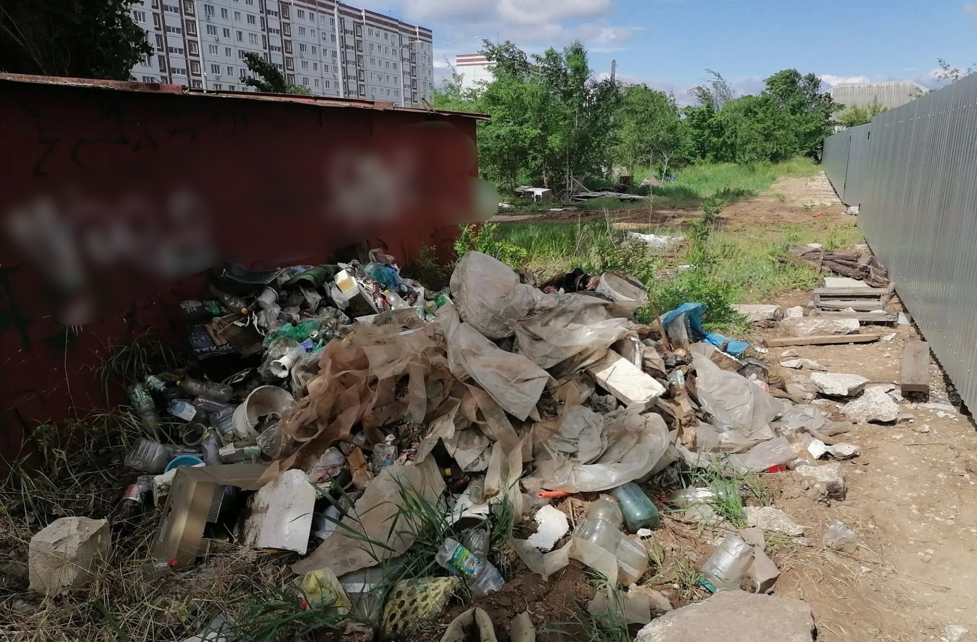 В отношении лица, допустившего свалку на Гагарина, начато административное производство