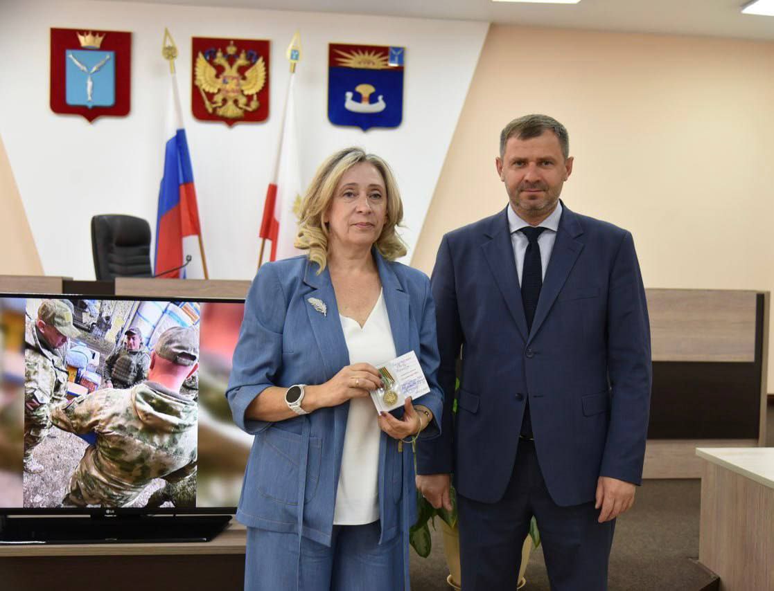 Сергей Барулин: сегодня в Балаково наградили волонтеров, которые помогают участникам СВО