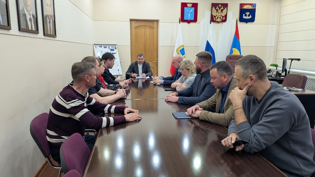 Сергей Барулин: провели штаб с управляющими компаниями по вопросу откачки воды в подвалах жилых домов