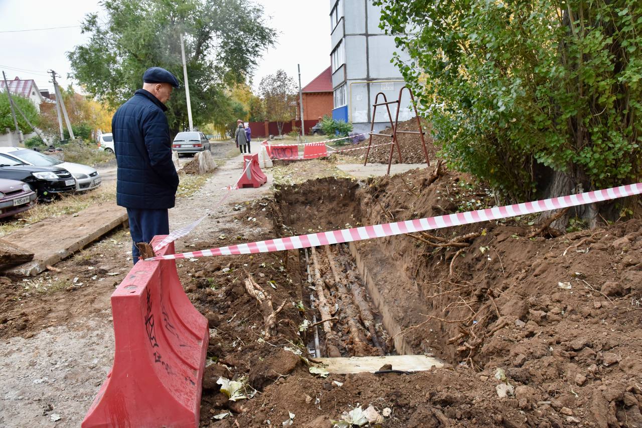 В ежедневном режиме ведётся контроль за работами по устранению повреждений на тепловых сетях