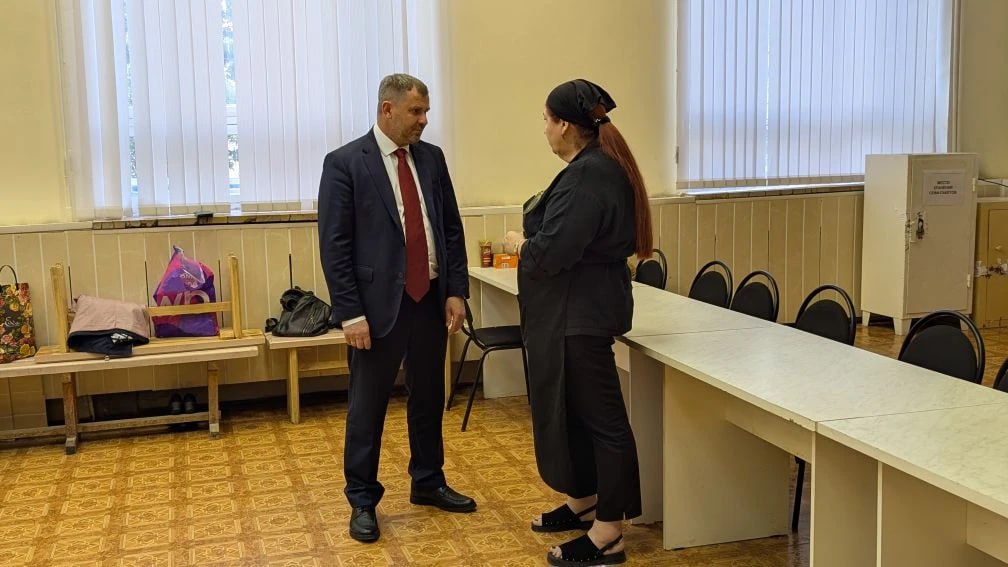 Сергей Барулин: вместе с заместителем по патриотической работе Алексеем Фокиным посетили волонтёрское общество «Сети для СВОих»