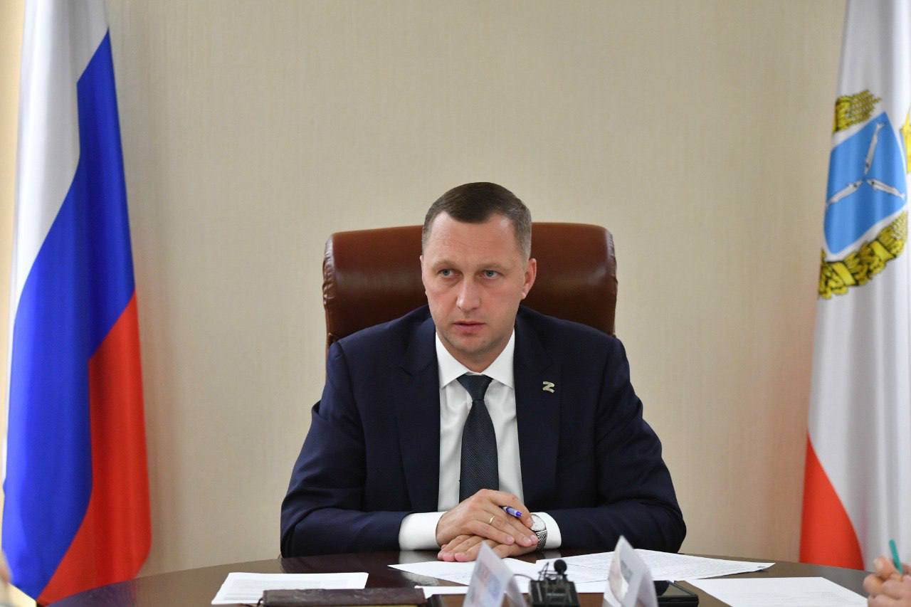 Для расчистки областных дорог от снега подготовили 975 единиц техники