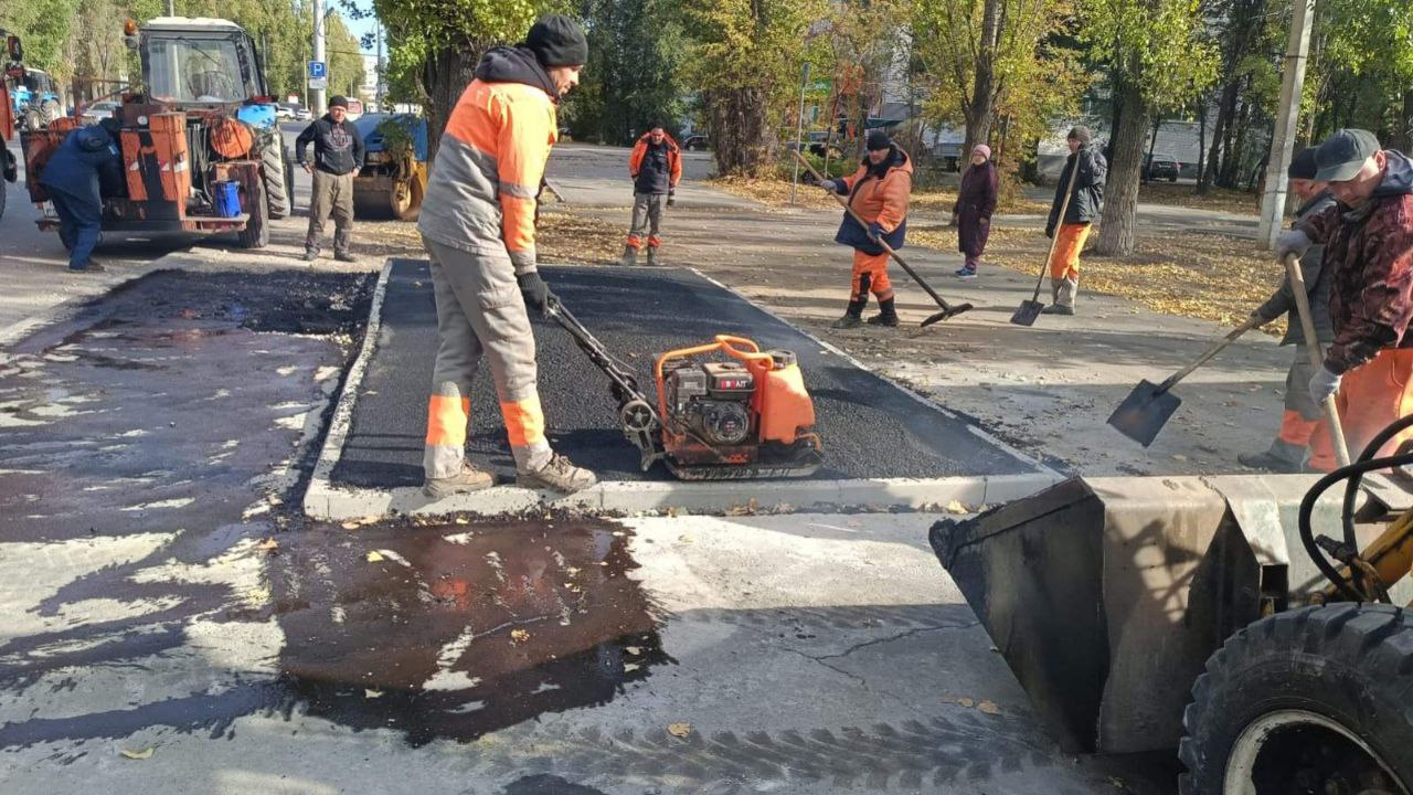 В городе Балаково в этом году установят 17 новых остановочных павильонов