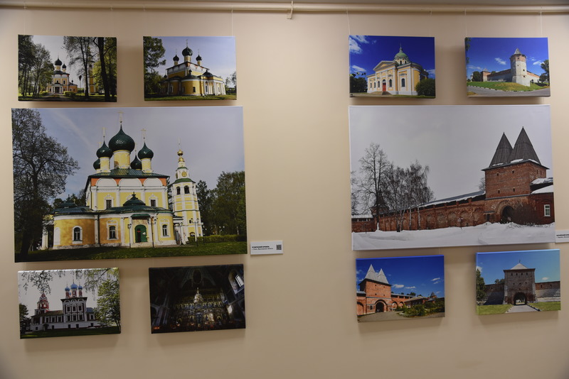 В Городском выставочном зале состоялось открытие фотовыставки «На страже земли русской: кремли и крепости России»