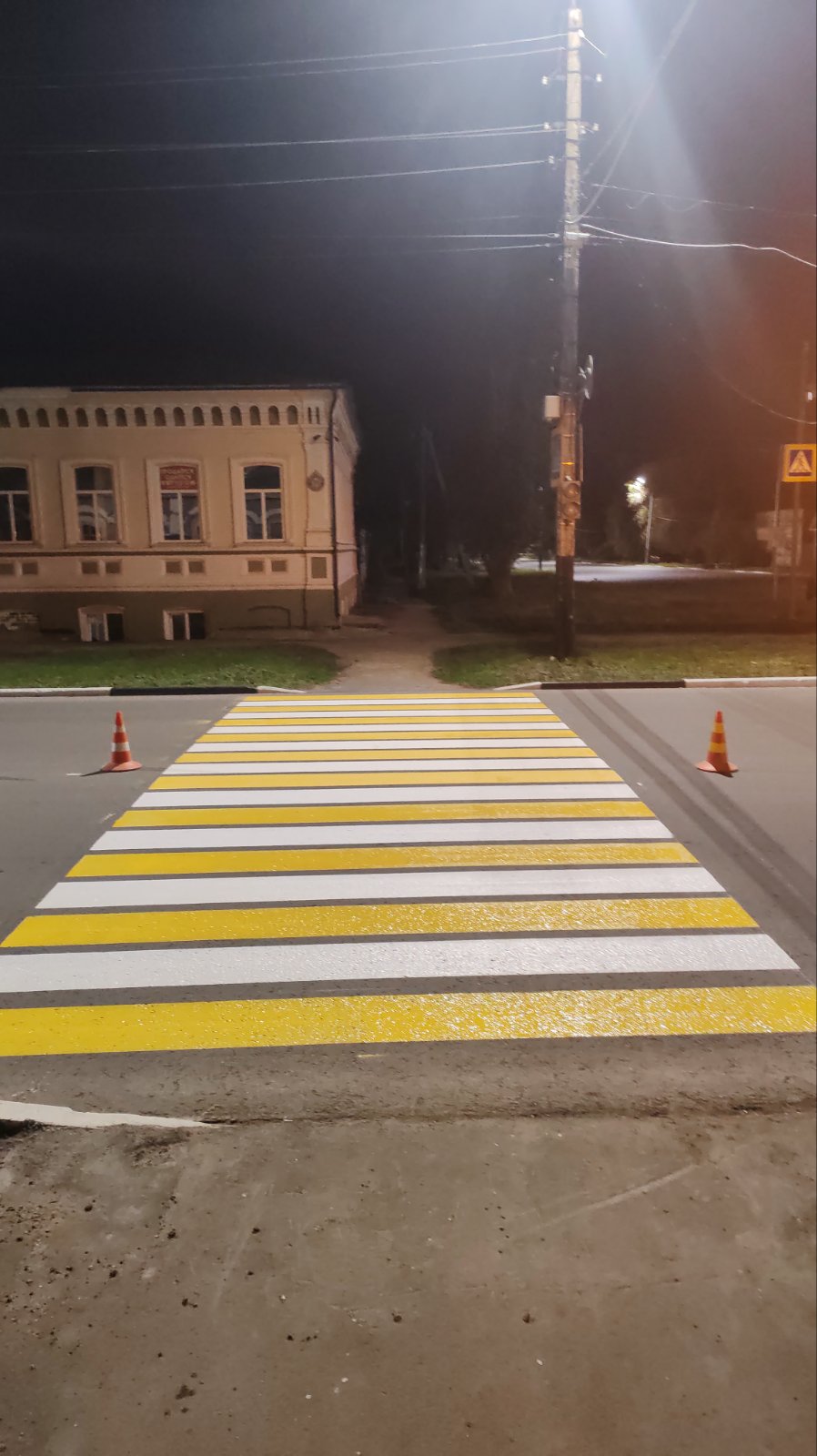 В Балакове продолжаются работы по обновлению дорожной разметки