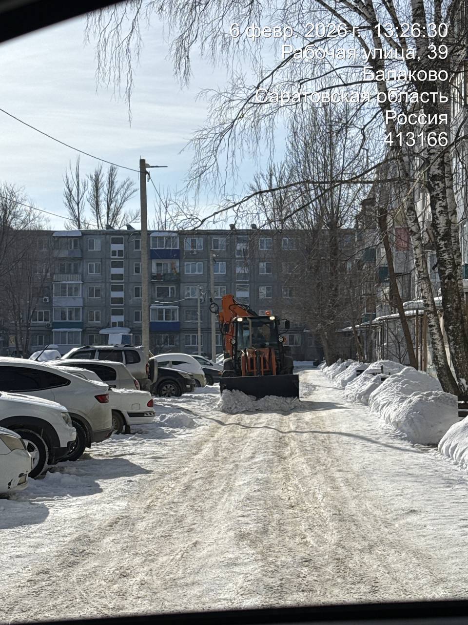 Коммунальные службы Балакова продолжают зимнюю уборку города