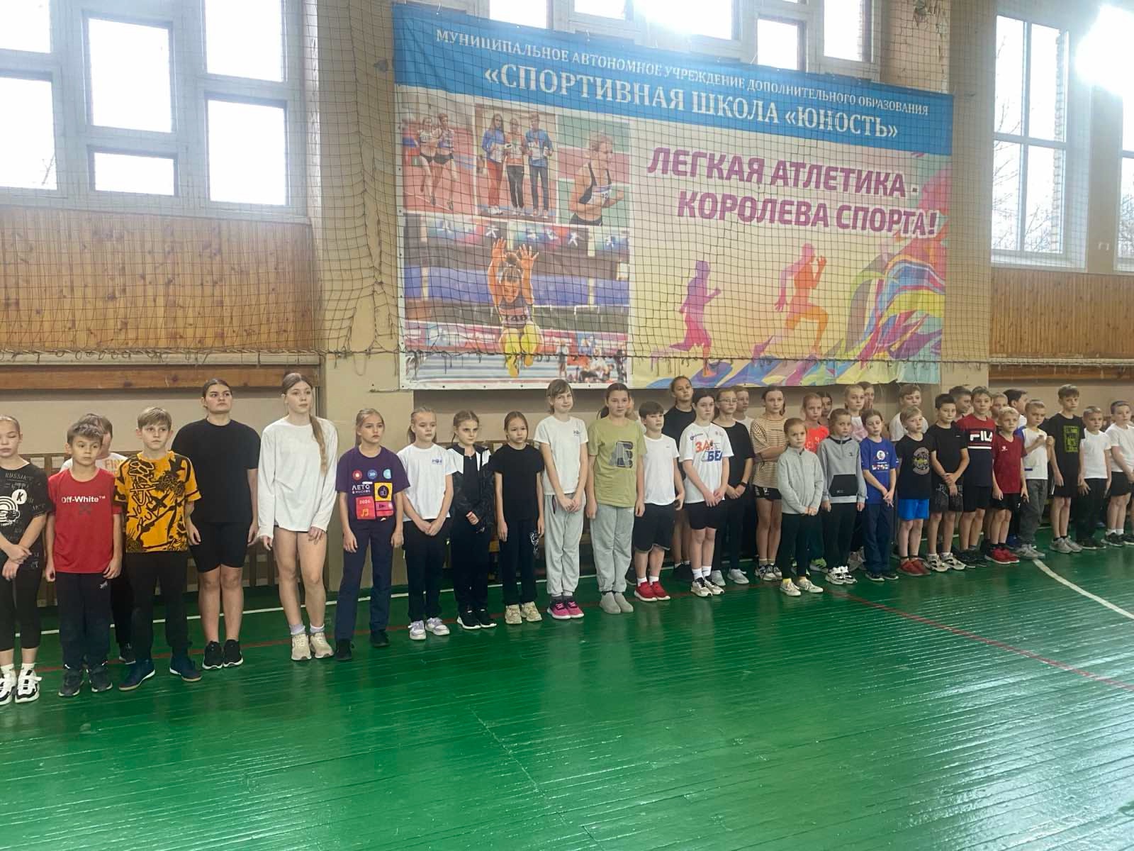 Итоги соревнований спортшколы "Юность": легкая атлетика, настольный теннис, пауэрлифтинг