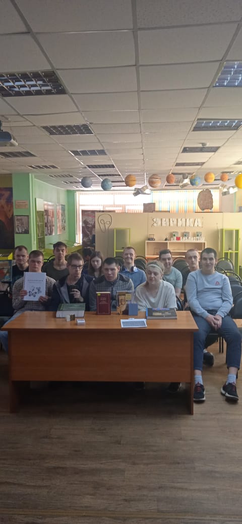 Детям балаковского дома-интерната рассказали о том, как создаются книги