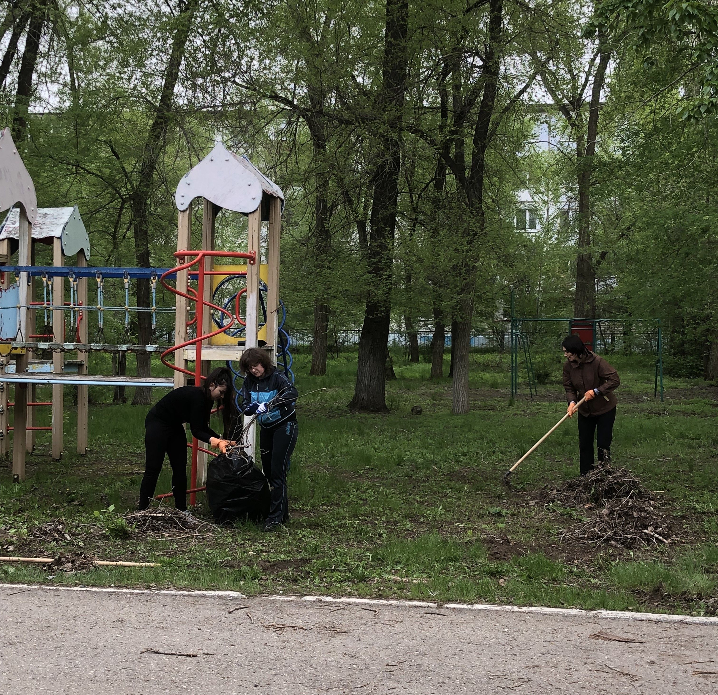 Центр "Семья" принял участие в Всероссийском субботнике
