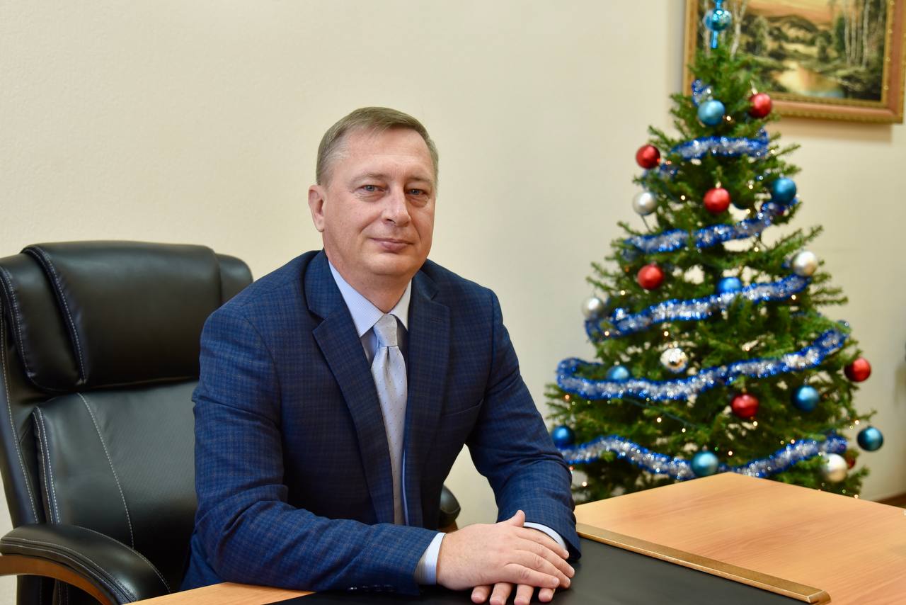 Поздравление заместителя главы администрации БМР по экономическому развитию и управлению муниципальной собственностью Александра Балукова с наступающим Новым годом