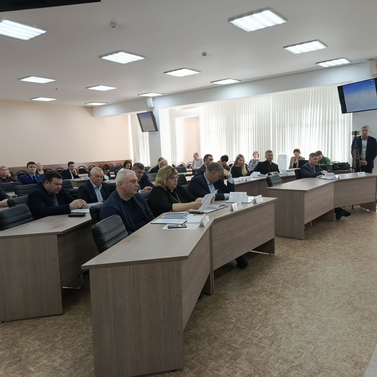 В администрации Балаковского района появится заместитель главы по военно-патриотическому воспитанию и сектор по патриотической работе