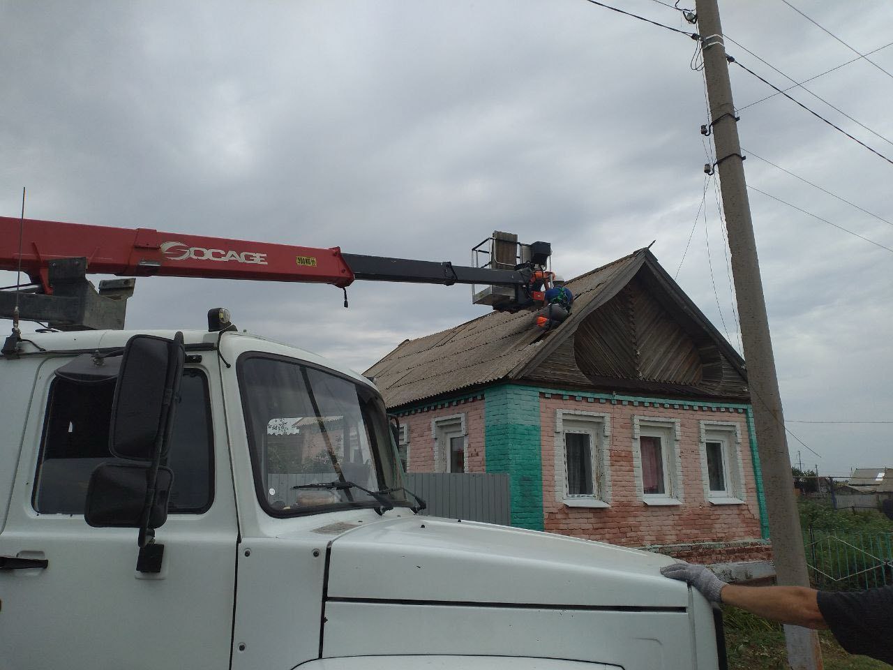 В селе Новая Елюзань продолжаются восстановительные работы