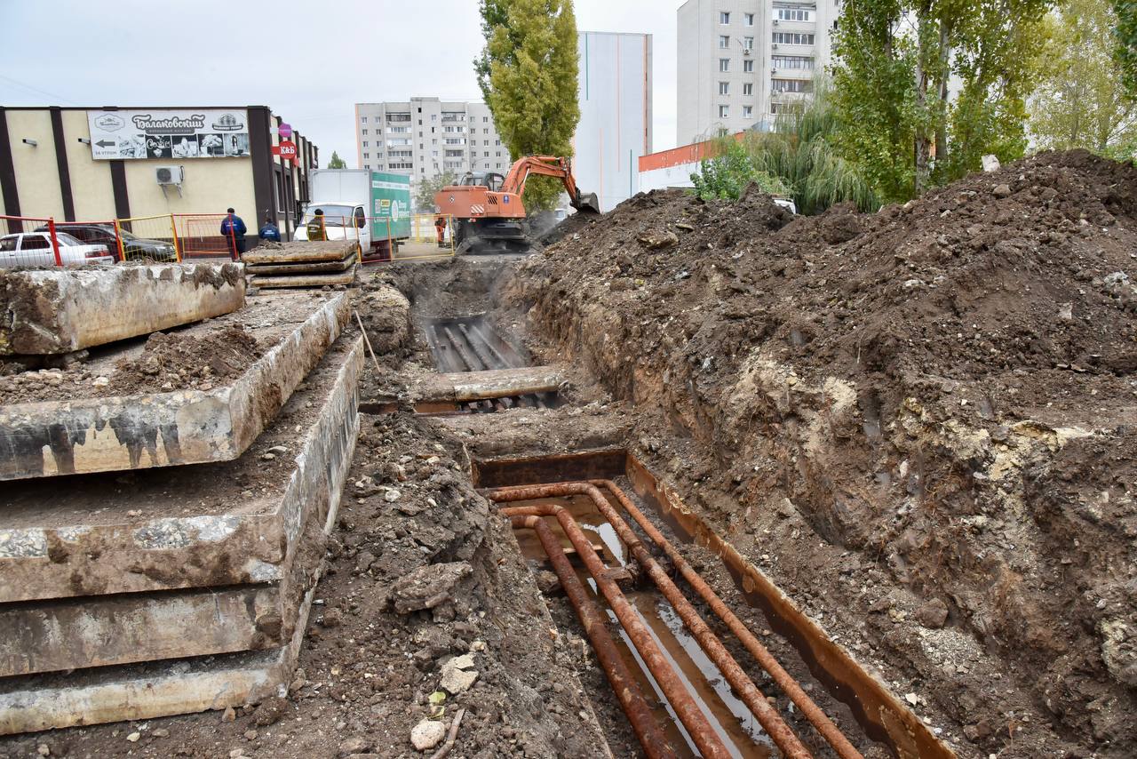 В ежедневном режиме ведётся контроль за работами по устранению повреждений на тепловых сетях