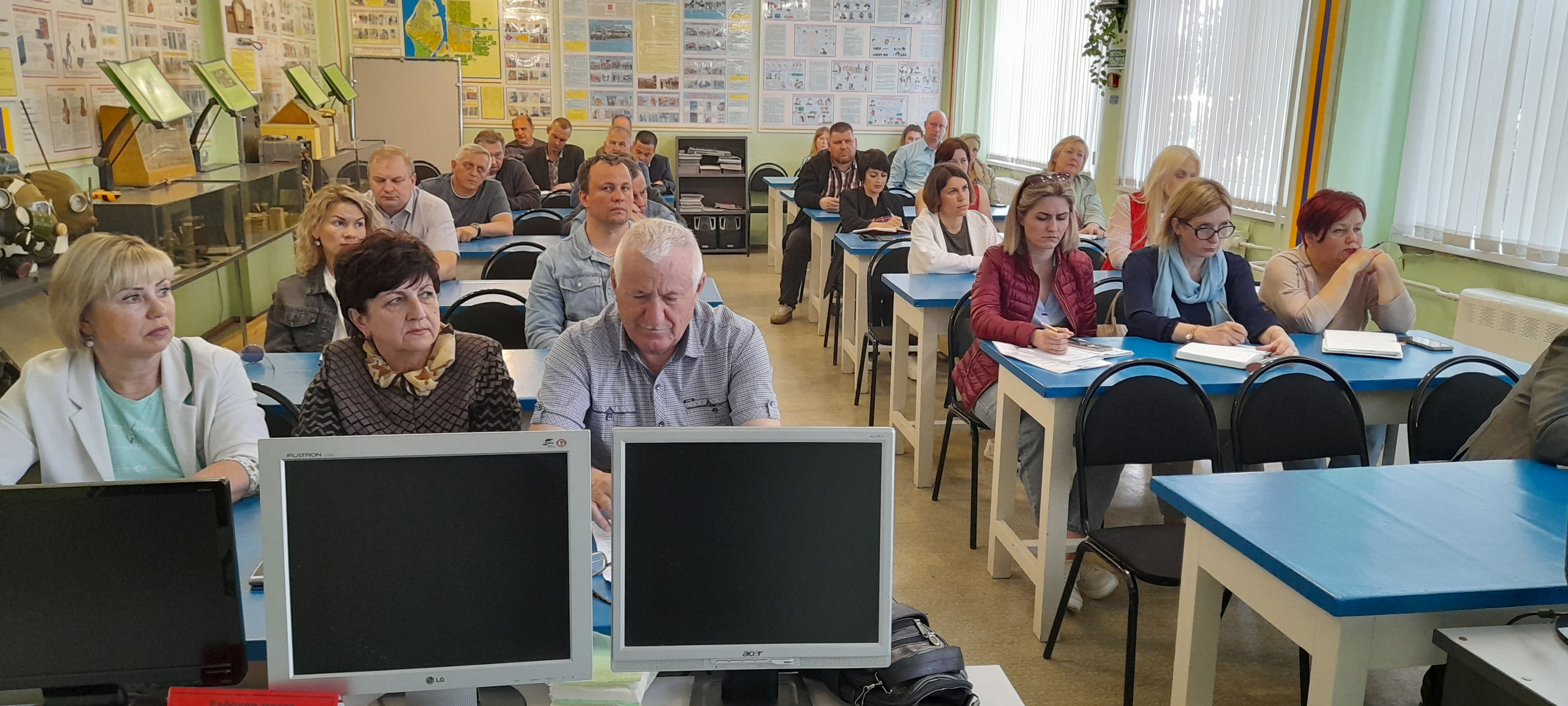 Учеба специалистов по ГО и ЧС на курсах ГО
