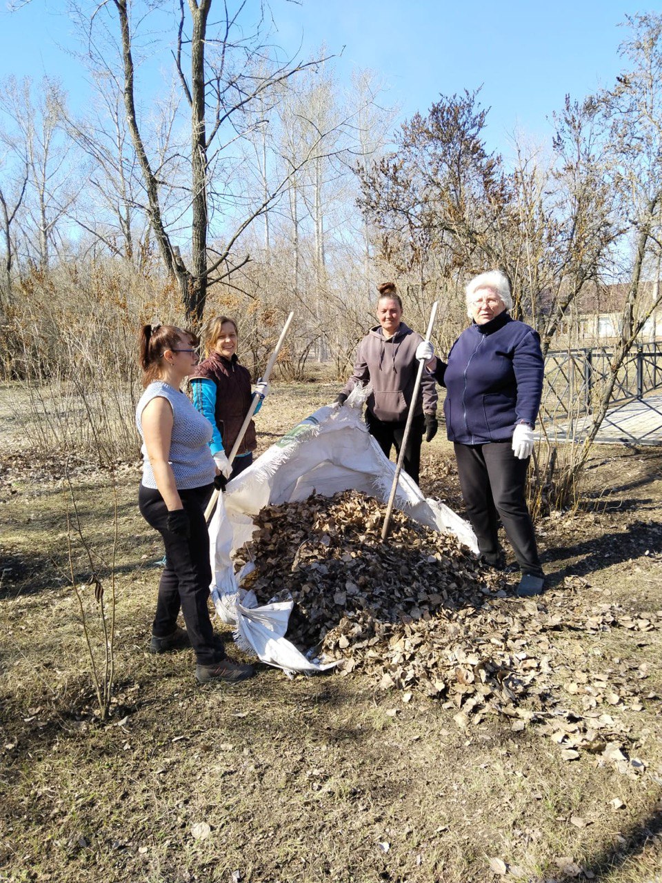 В населенных пунктах Натальинского муниципального образования 4 апреля прошли субботники