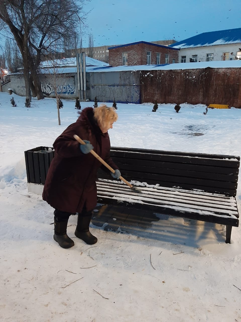 Сегодня в благоустройстве города задействовано более 30 единиц спецтехники