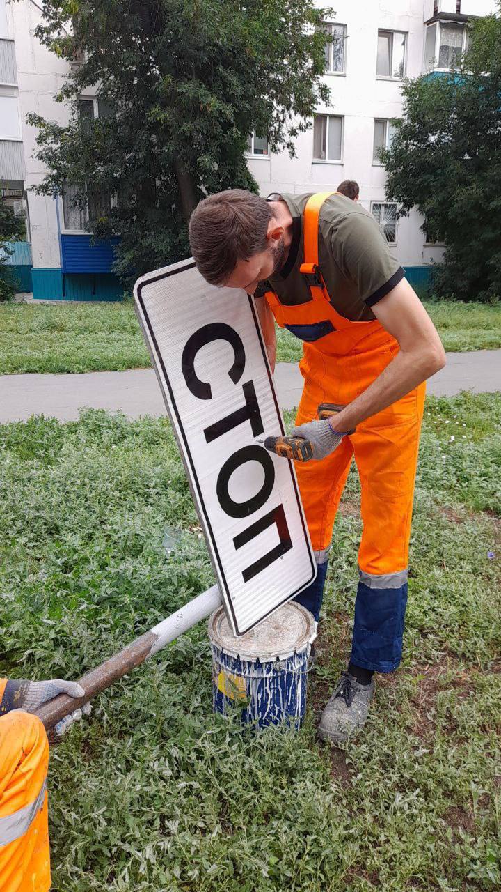 Сотрудники «Комбината благоустройства» ежедневно приводят в порядок город Балаково