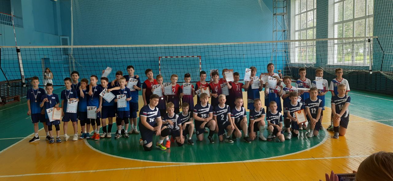СШ «Балаково»-1 заняла первое место на турнире по волейболу