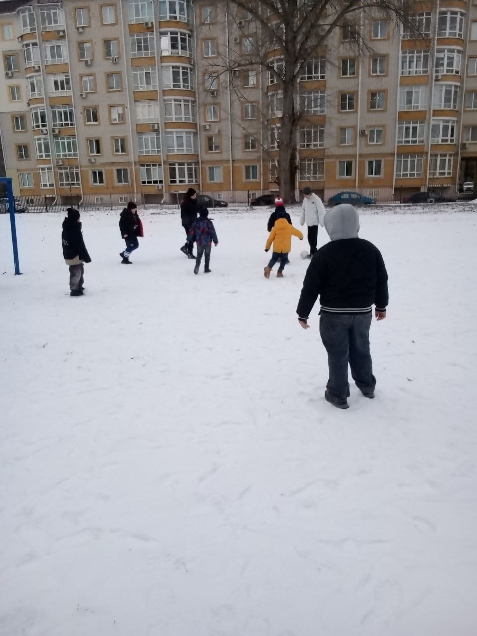 В Балаково продолжается реализация проекта «Дворовый тренер»