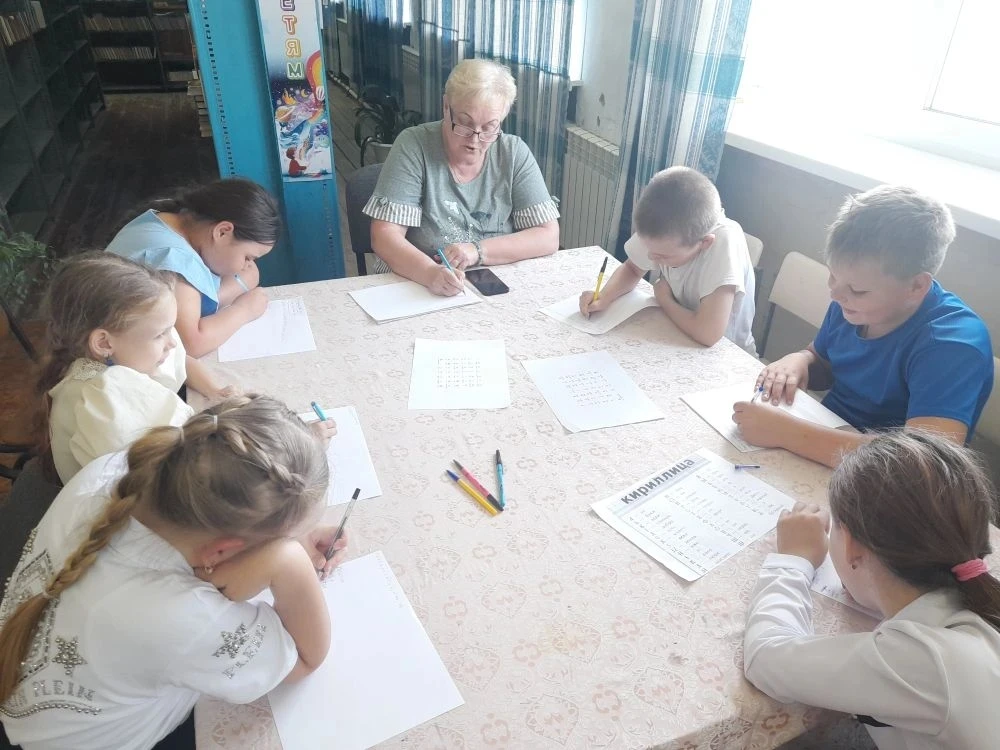 В селе Николевка состоялось мероприятие «К сокровищам родного слова», посвящённое Дню славянской письменности и культуры