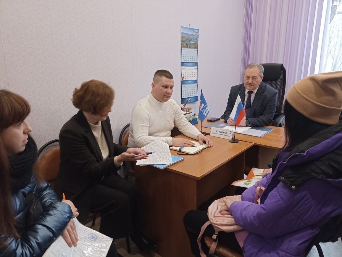 В Балаковском районе продолжаются встречи с детьми-сиротами и детьми, оставшимися без попечения родителей