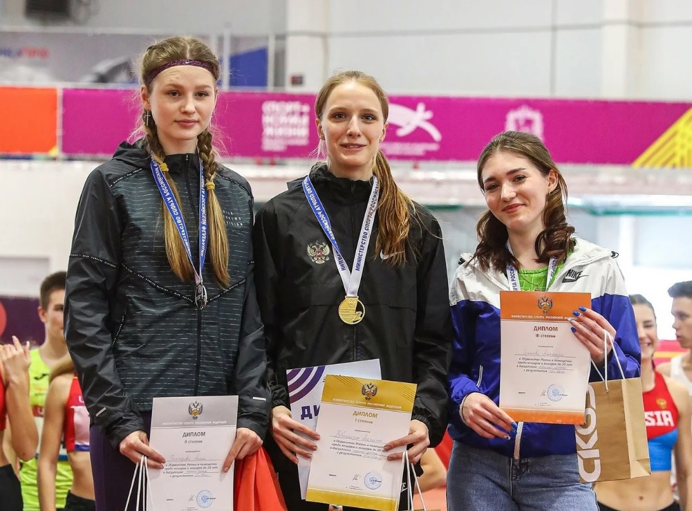 Воспитанница спортивной школы «Юность» Анастасия Кобылянских выполнила норматив мастера спорта России