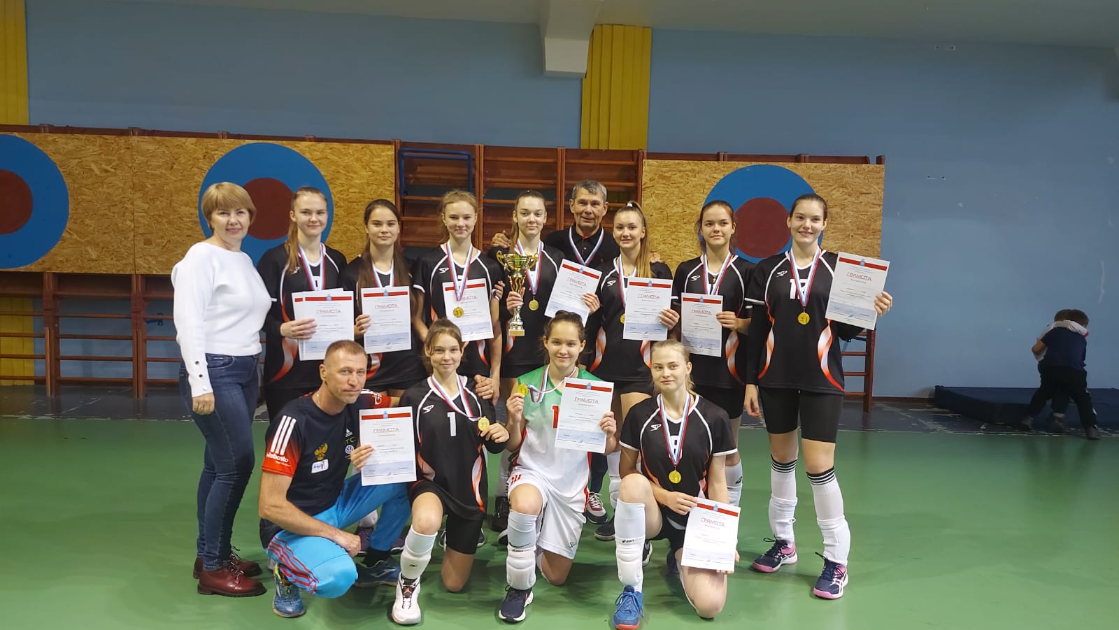 С 4 по 6 ноября в спорткомплексе МАУ «СШОР «Балаково» состоялось Первенство Саратовской области по волейболу среди девушек 2006-2007 года рождения