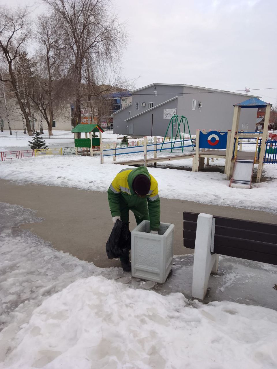 Благоустройство города Балаково сегодня: вывоз снега, расширение дорог и очистка территорий от снега