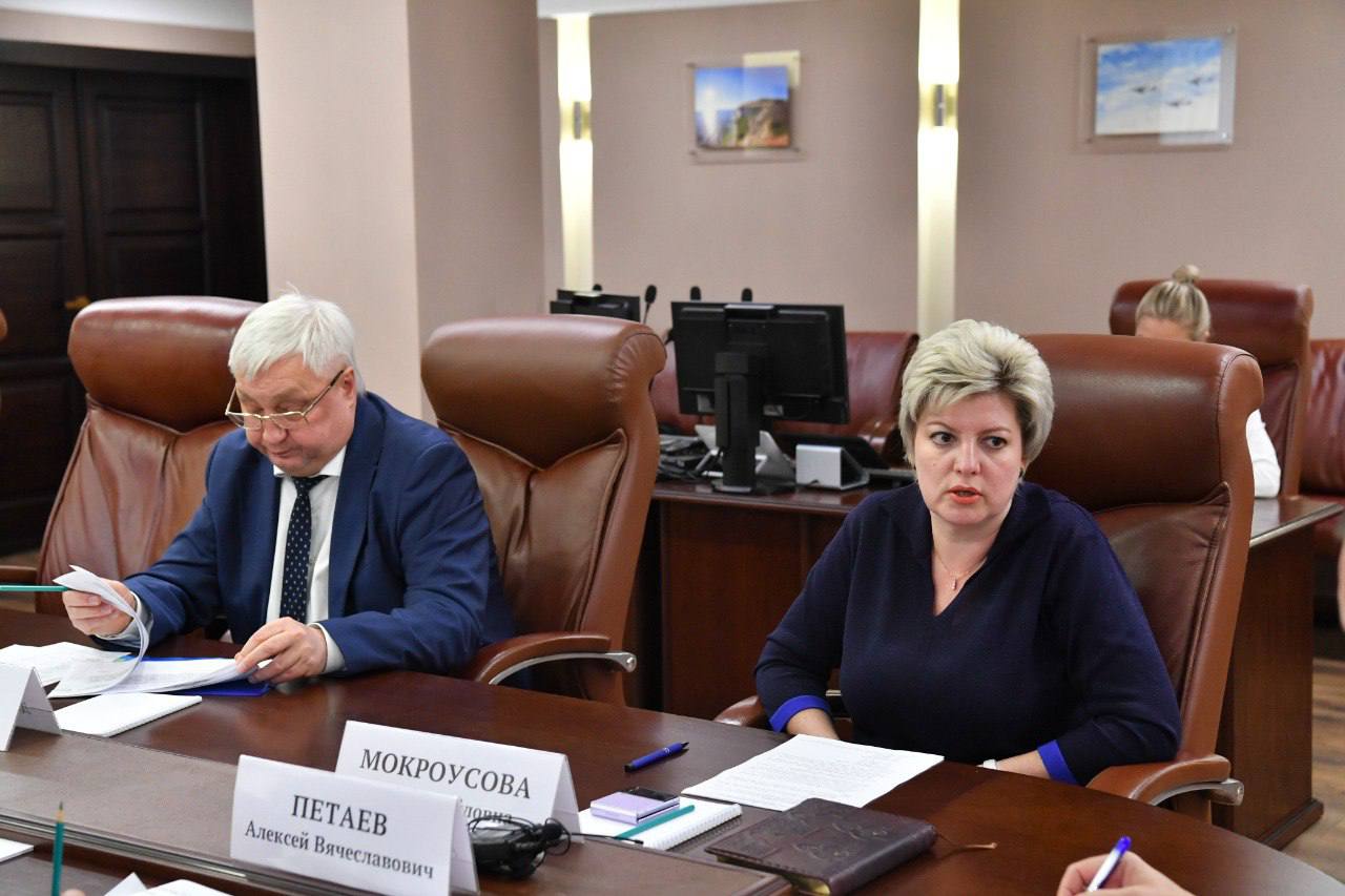 Для расчистки областных дорог от снега подготовили 975 единиц техники