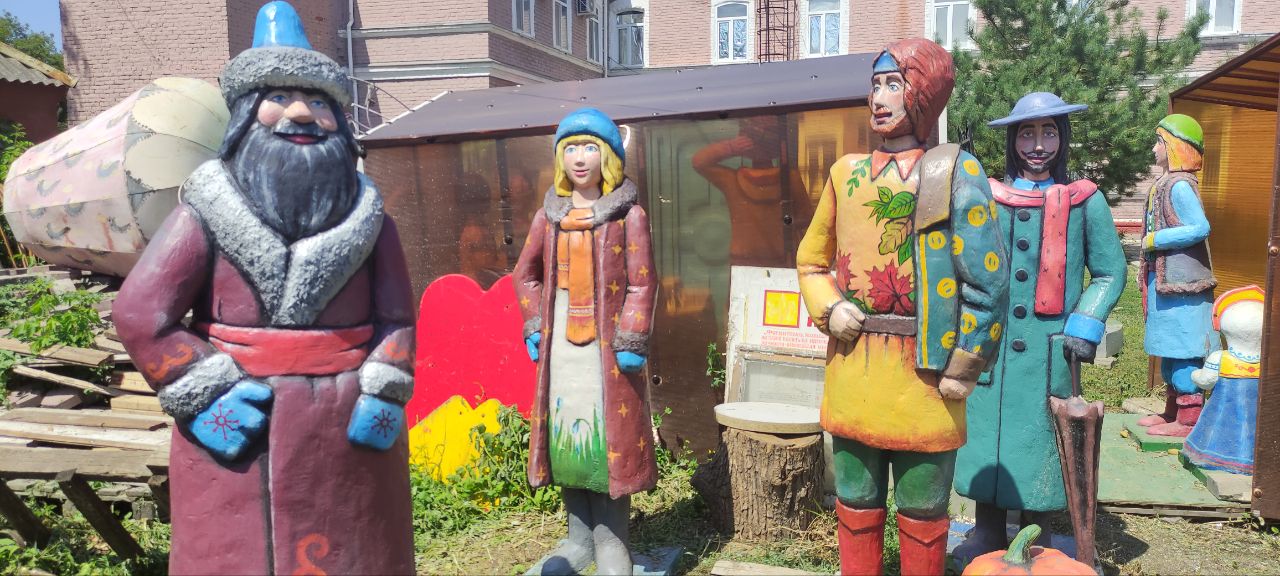 В Детском парке начнут устанавливать новые фигурки сказочных персонажей