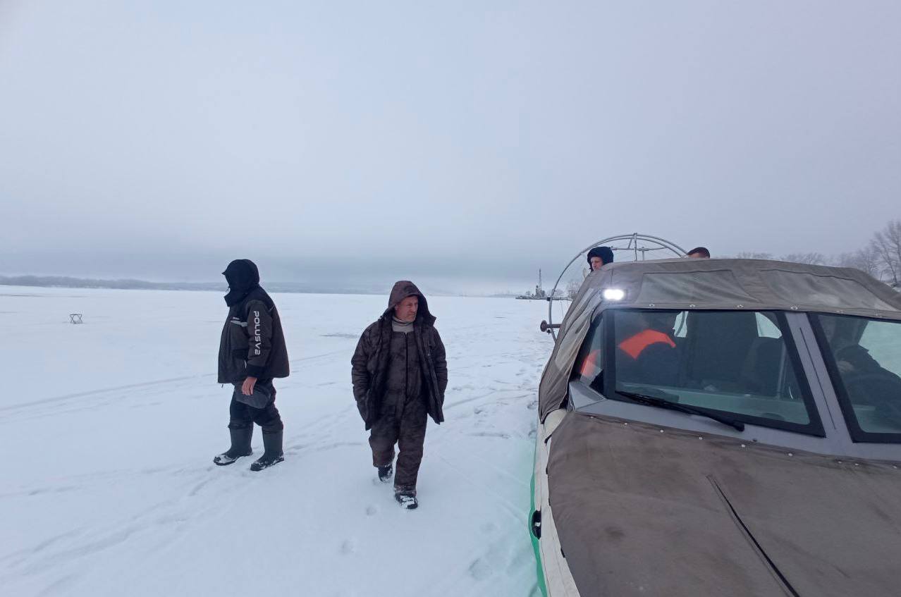 В Балаково прошел рейд по безопасности на льду