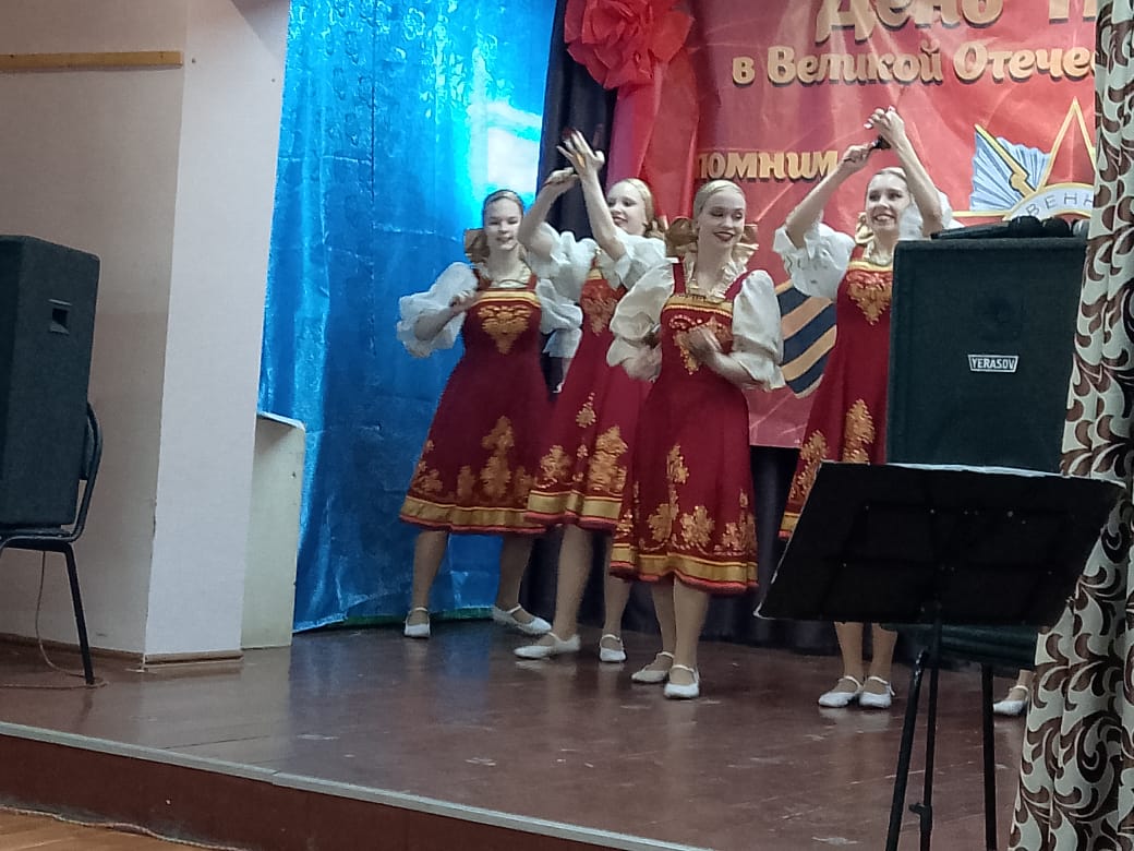 Праздничный концерт «Слава героям Победы», посвящённый 80-й годовщине Победы, прошел в п. Головановский