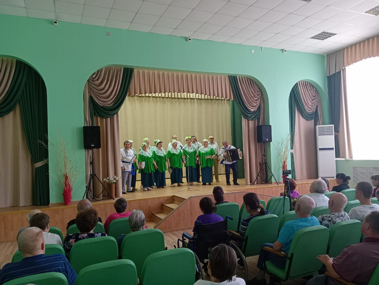 В Балаковском доме-интернате отпраздновали День семьи, любви и верности