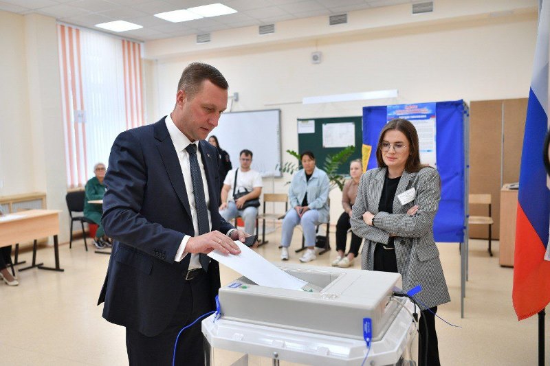 Губернатор Роман Бусаргин проголосовал на выборах депутатов в органы местного самоуправления