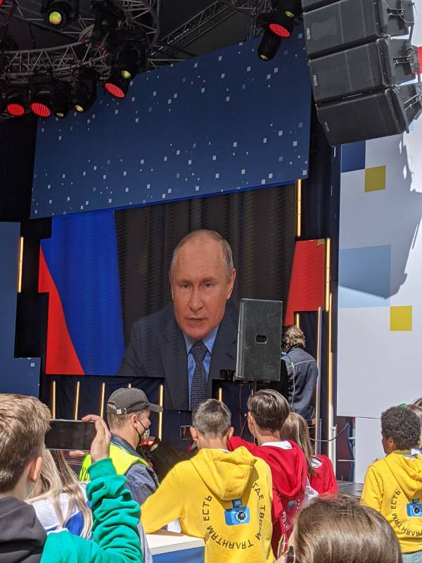 Обучающийся МАОУ СОШ № 25 стал участником Всероссийского фестиваля «Большая перемена»