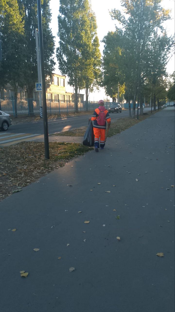 Коммунальные службы ежедневно поддерживают чистоту в городе Балаково
