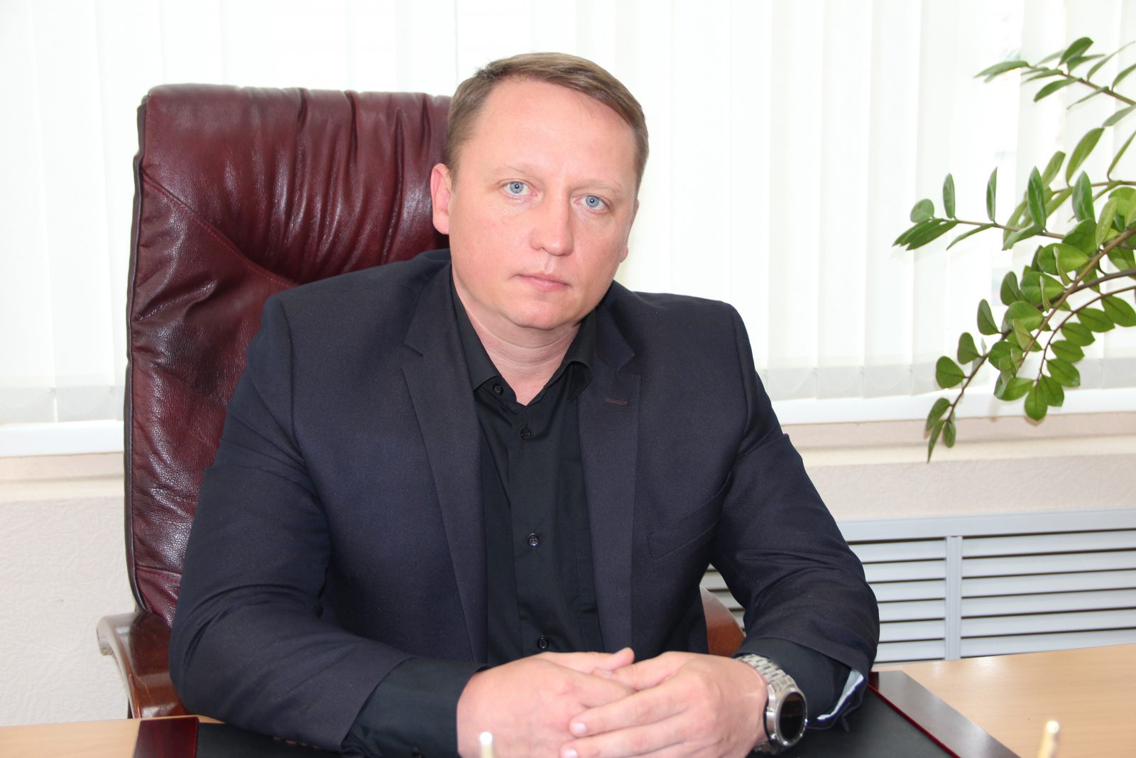 Дорогие балаковцы, поздравляю вас с наступающим Новым годом и Рождеством!