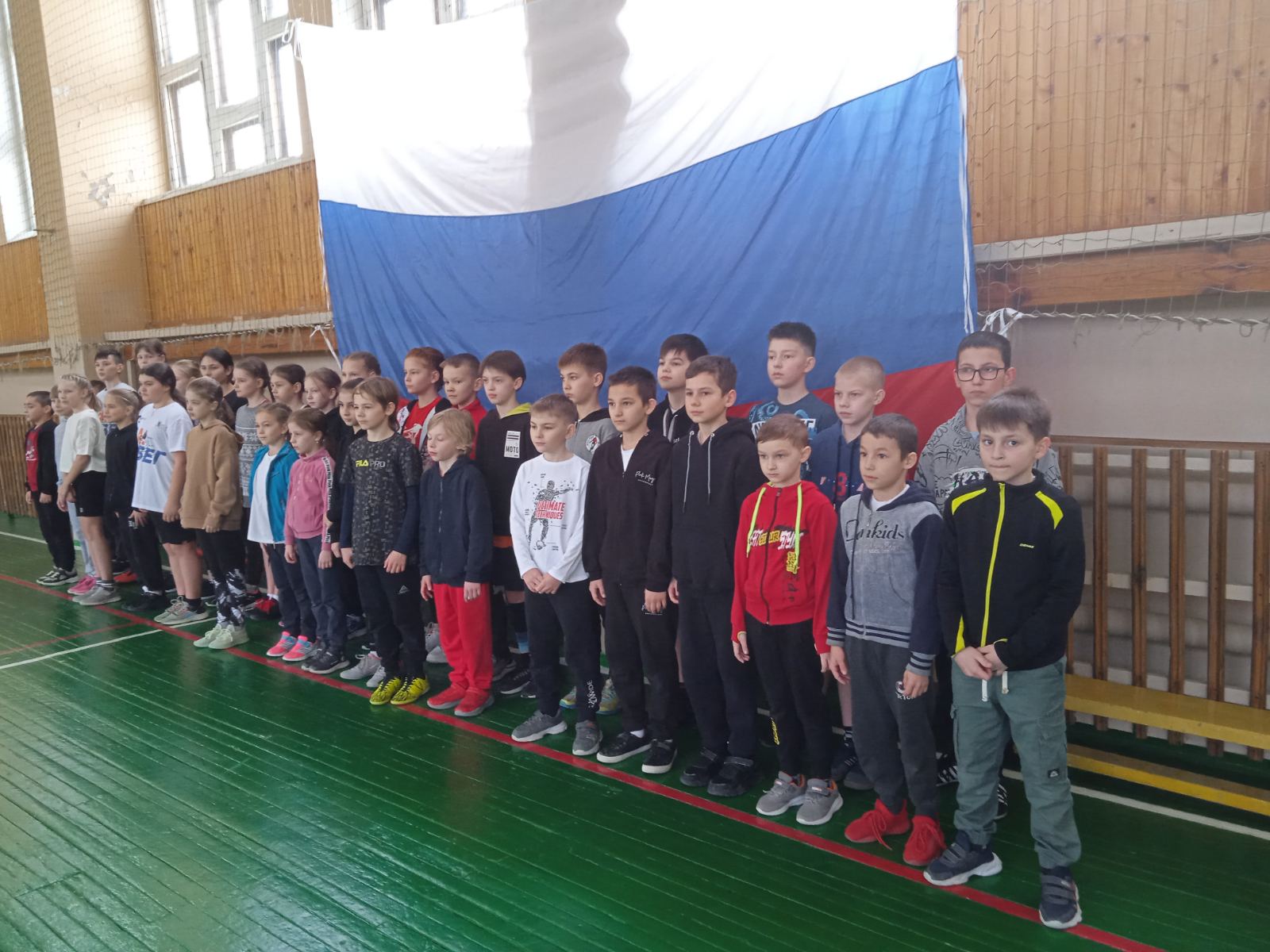 В СШ «Юность» состоялись соревнования по легкой атлетике, посвященные Дню защитника Отечества