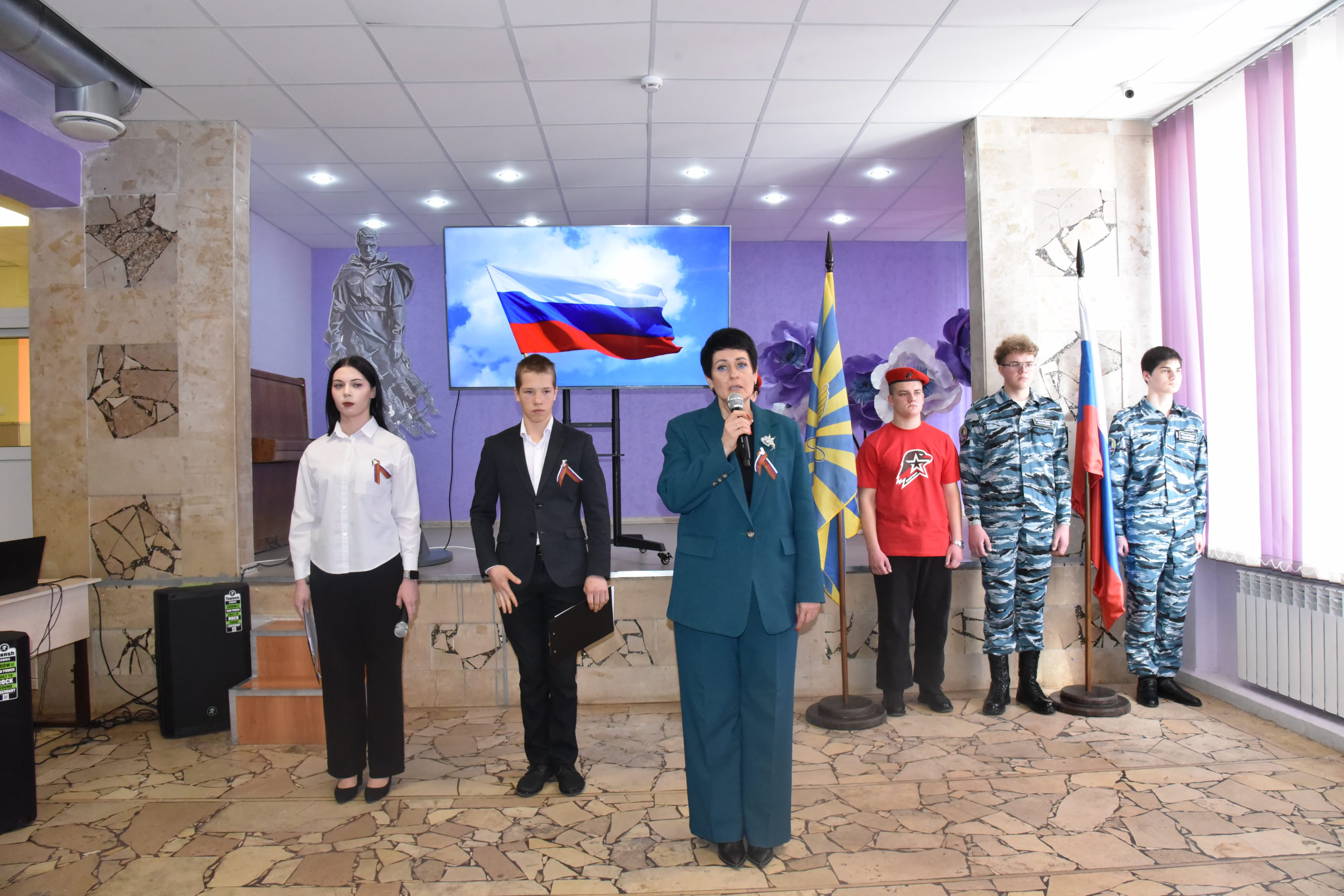 В школе №4 открыли мемориальную доску и парту Героя Носкову Илье Вячеславовичу